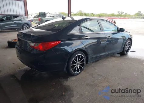 2013 Hyundai Sonata Se 2.0T z USA, uszkodzony, nr VIN 5NPEC4AB4DH666730